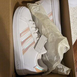 Adidas kids shoes brand new